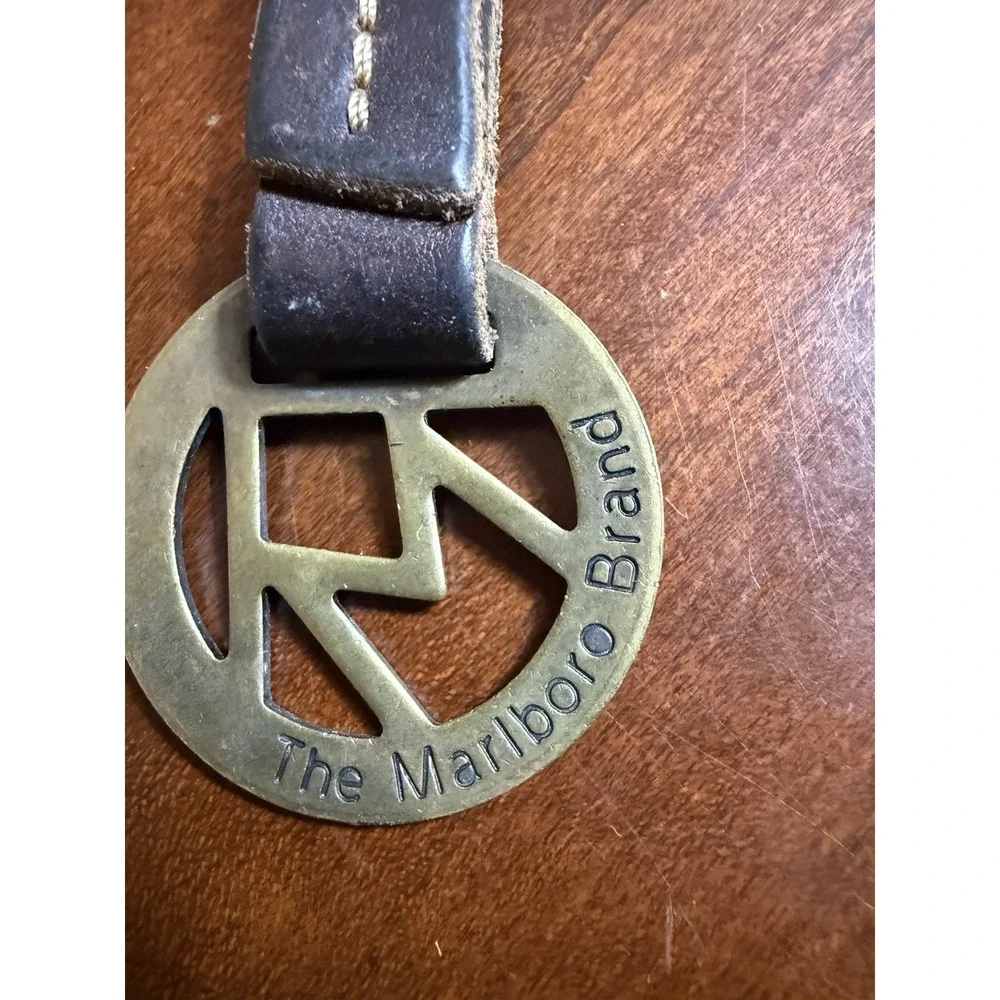 Vtg Marlboro Brand Solid Brass Leather Keychain Western Cowboy Tobacco Promo USA